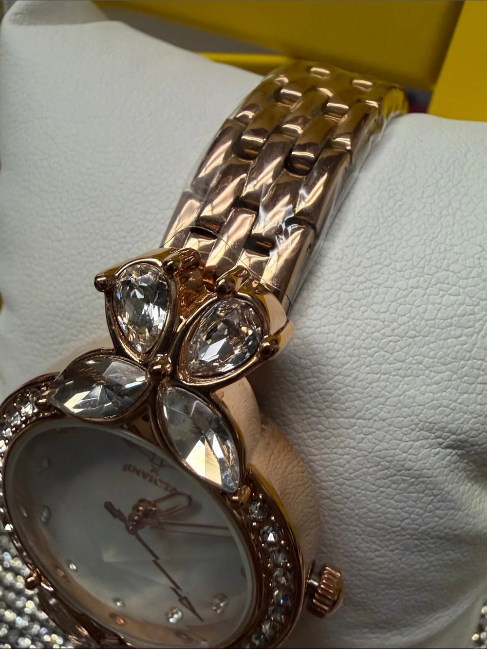 Invicta Rose Gold Crystal Accent Women's Bracelet Watch. 🆕